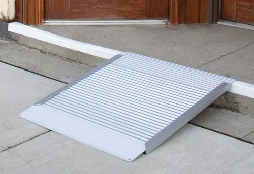 RAMP W STOP - KICK MECHANISM
